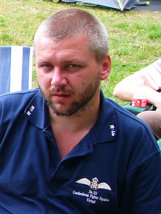 P1090370web.jpg