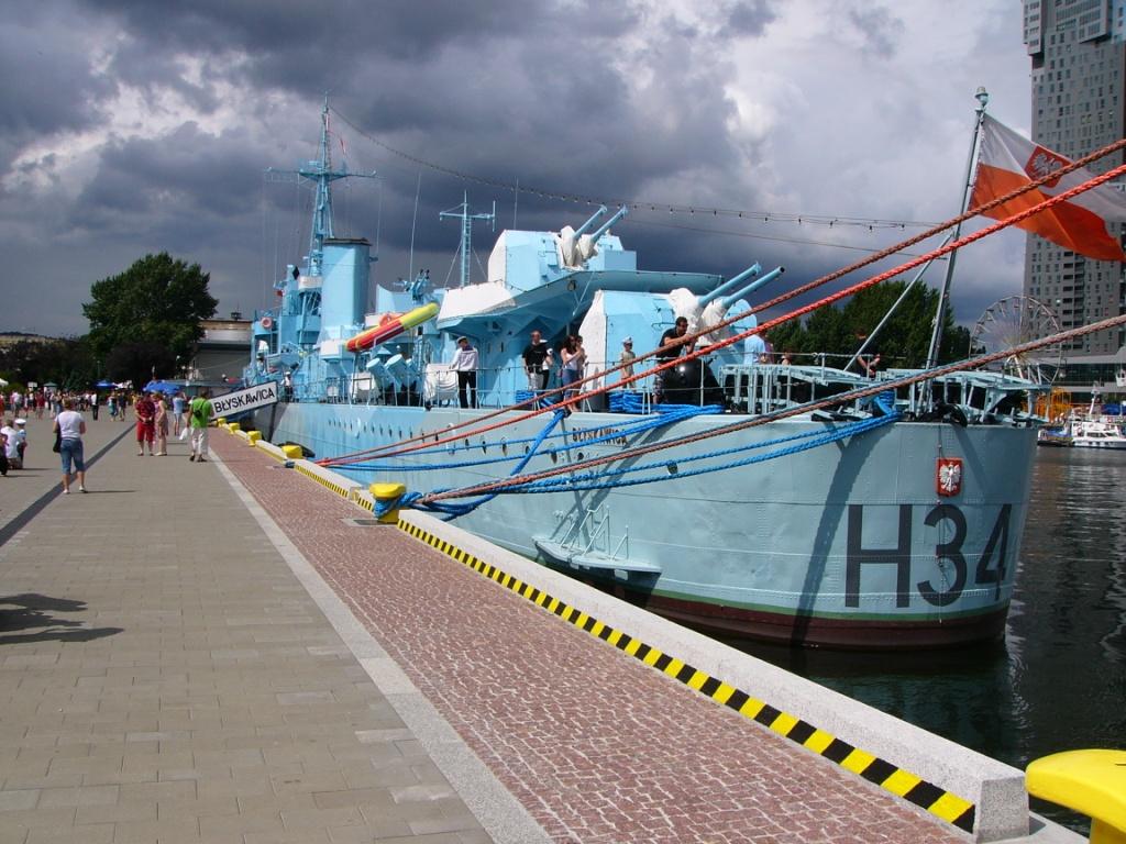P1090398web.jpg